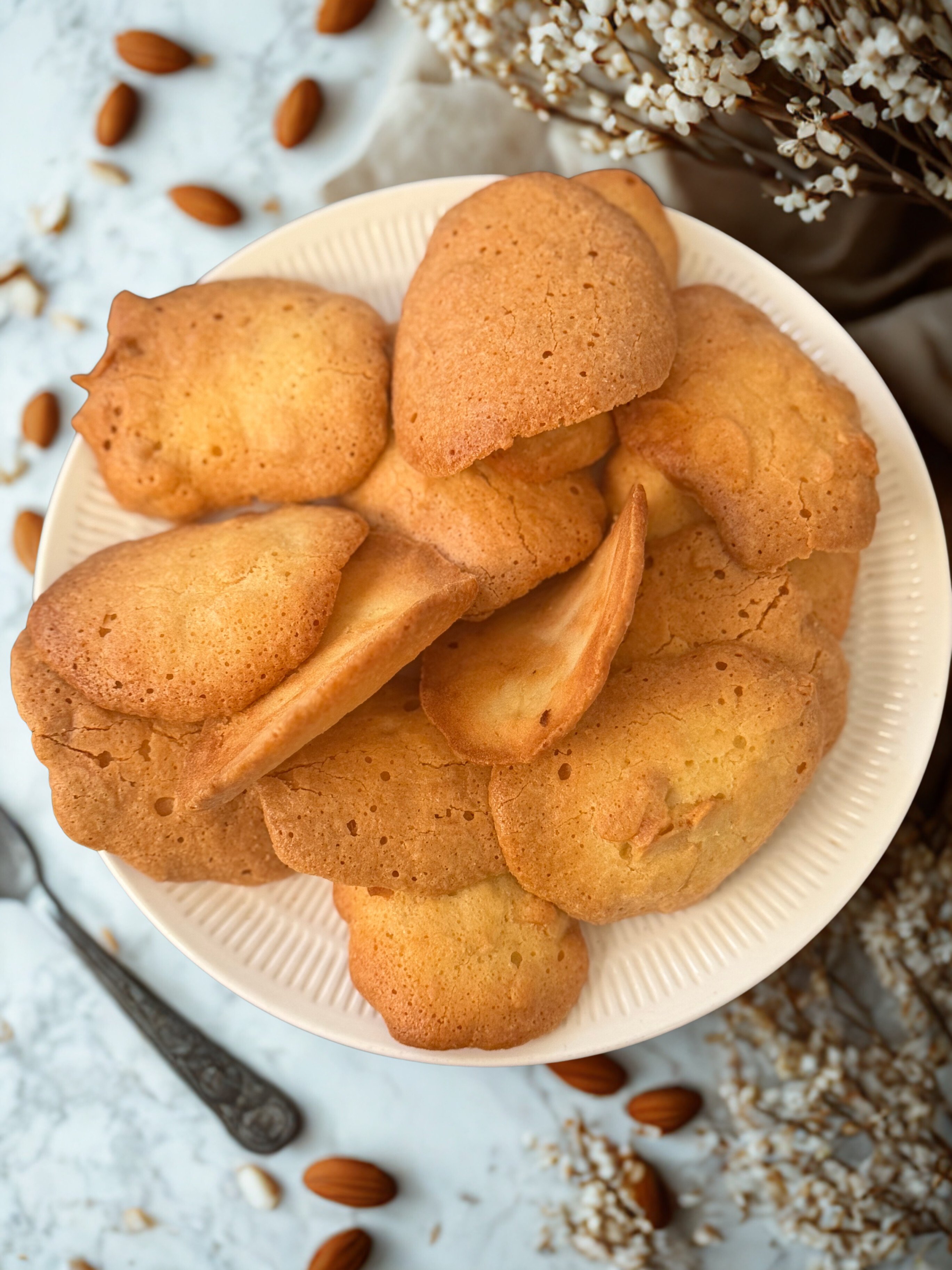 TUILES AUX AMANDES