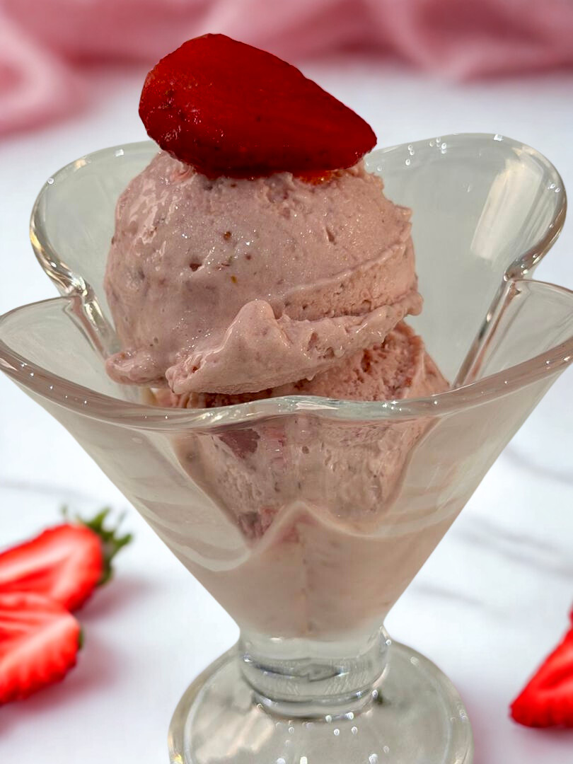 GLACE A LA FRAISE